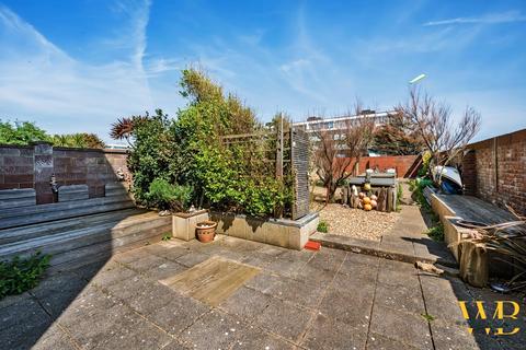 4 bedroom semi-detached house for sale - Flag Square, Shoreham-By-Sea