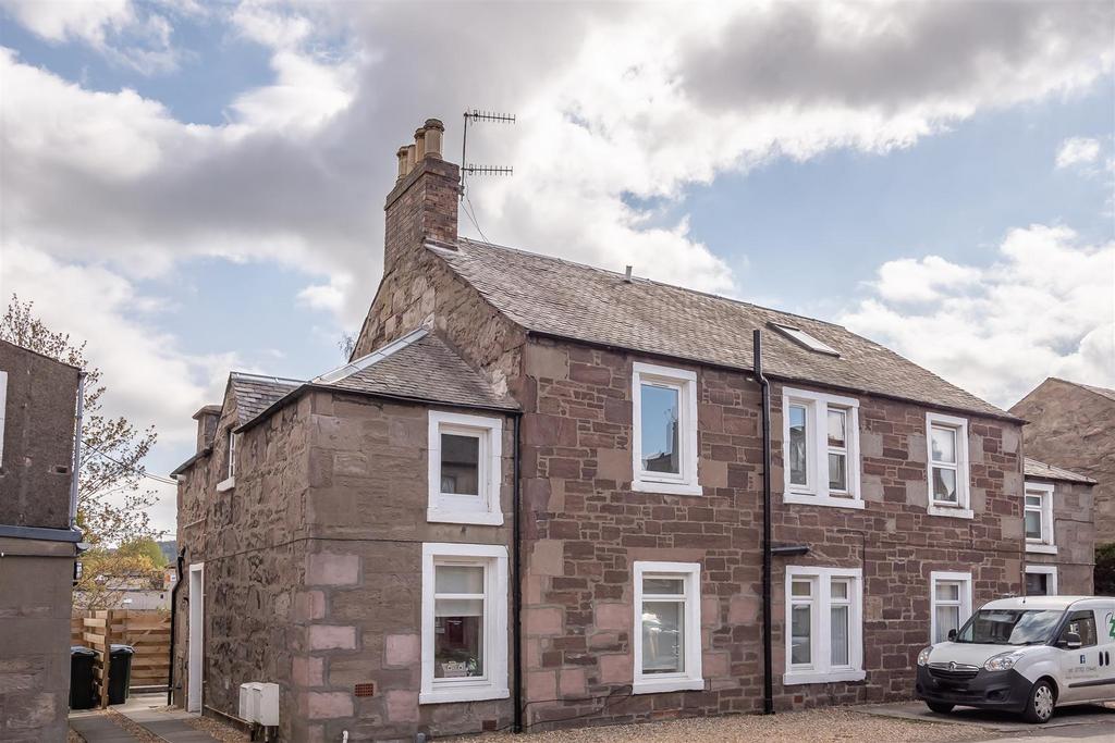 Glover Street, Perth 2 bed flat for sale £127,500