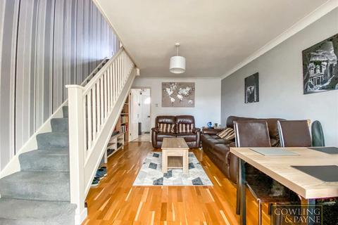 48 Doeshill Drive, Wickford, SS12 9RD