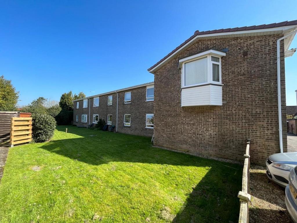 Coopers Close, Mill Lane, Wareham 1 bed flat £825 pcm (£190 pw)