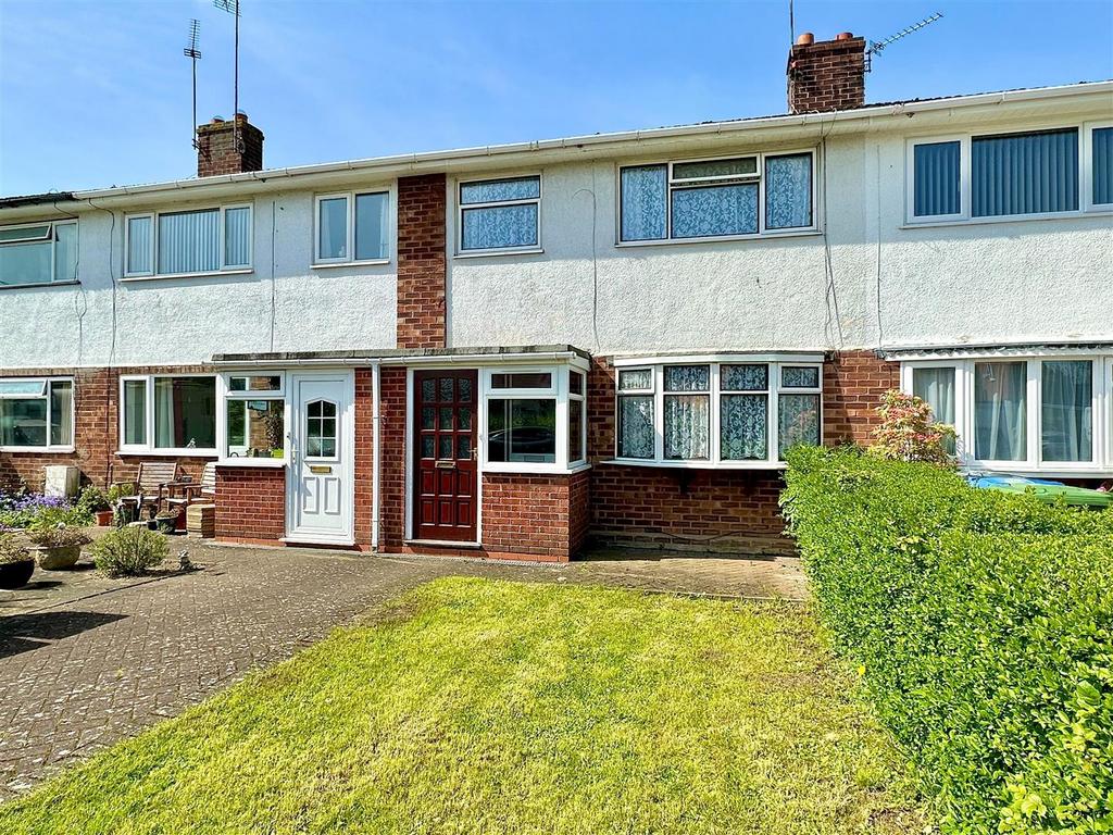 Lords Lane, Studley 3 bed terraced house for sale £200,000