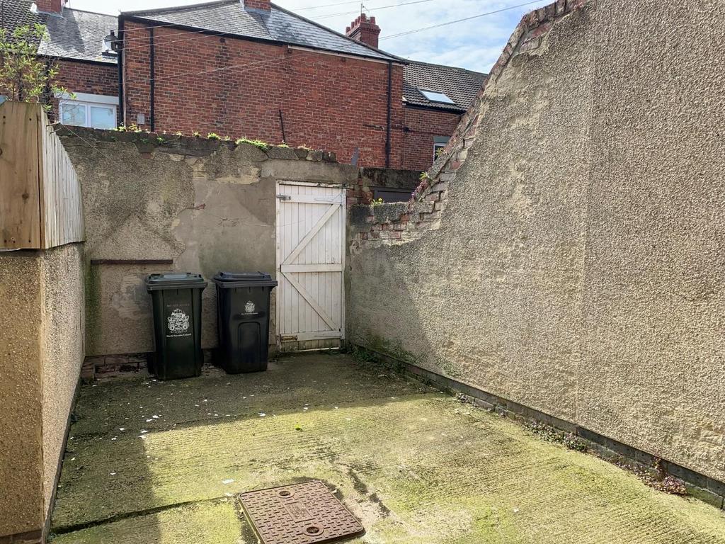 Private yard.jpg