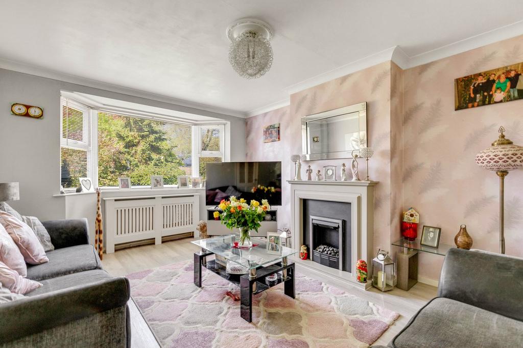 Park Farm Road, Folkestone, CT19 3 bed bungalow for sale £350,000