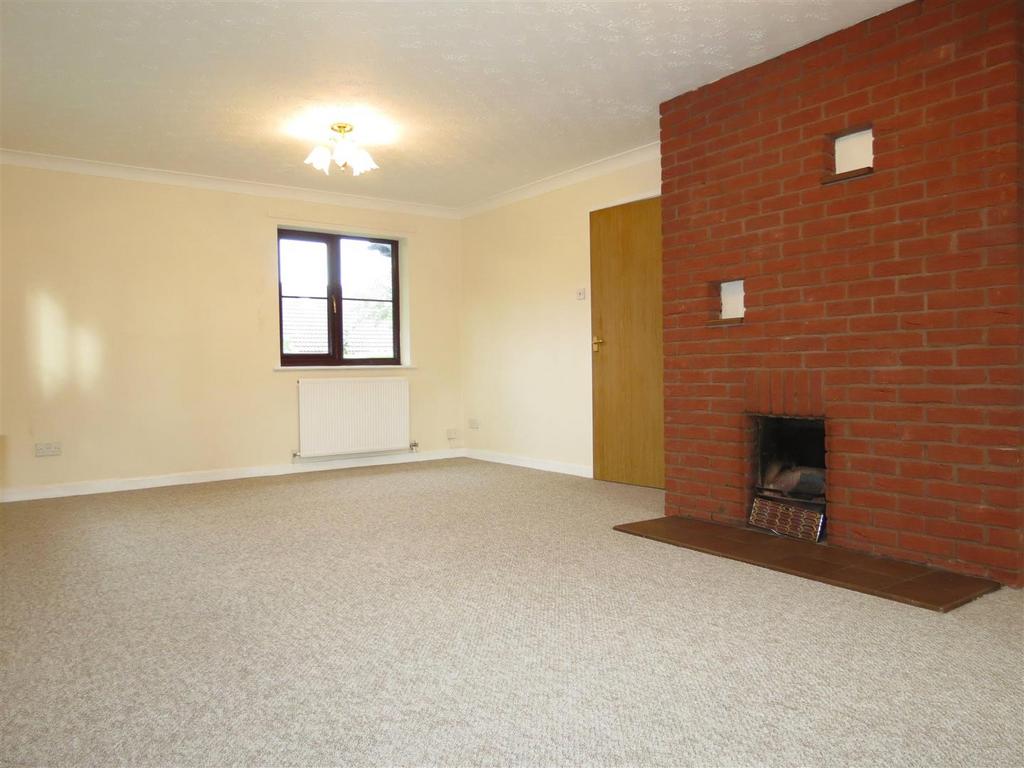 Brookside, Pontesbury, Shrewsbury 3 bed detached bungalow for sale £