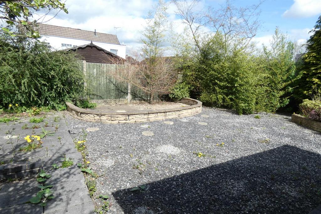 Wedgwood Road, Cheadle, StokeOnTrent 2 bed detached bungalow for sale