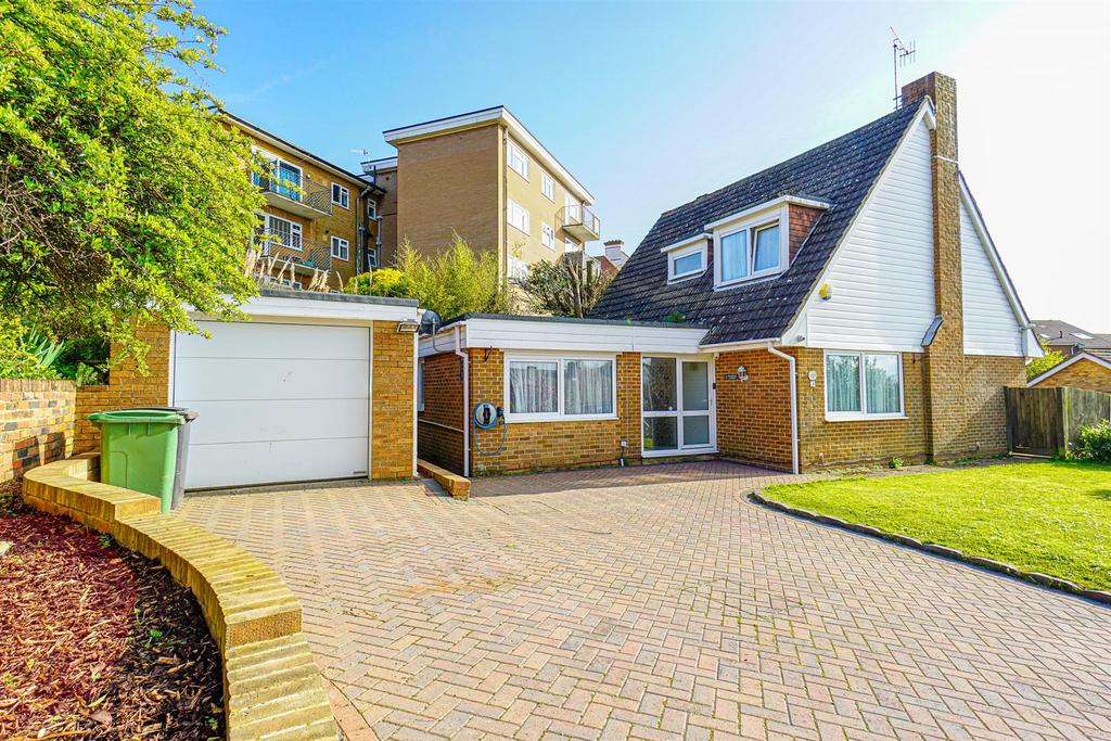 Gresham Way, St. Leonardsonsea 4 bed detached house for sale £435,000