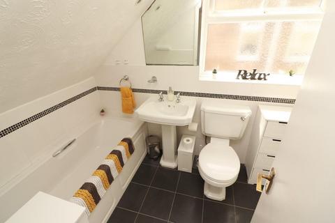 38 Greenhayes, Chipping Sodbury, Bristol, BS37 6DT