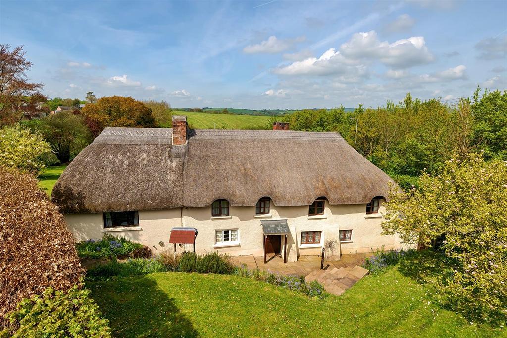 Newton St. Cyres, Exeter 4 bed detached house for sale £450,000