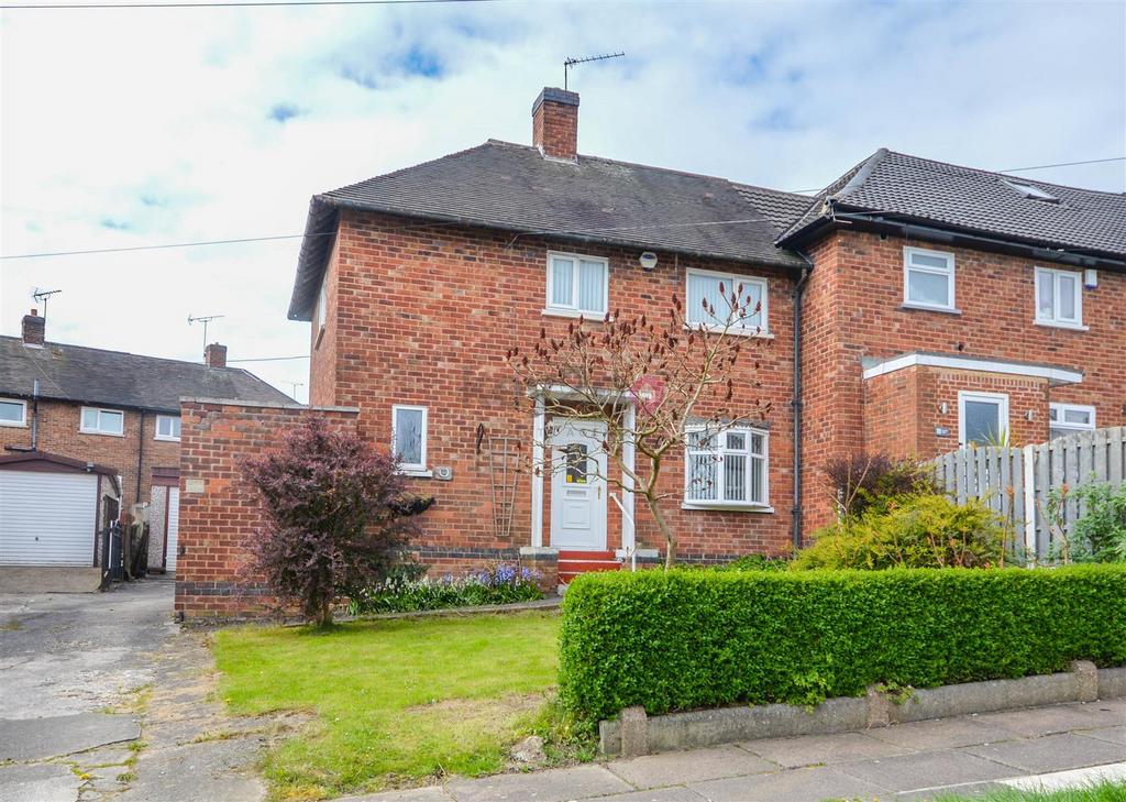 Ravenscroft Avenue, Sheffield, S13 2 bed semidetached house for sale