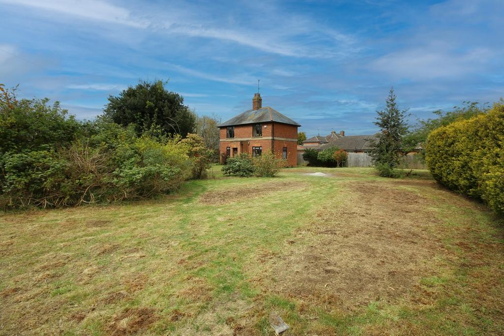 Gayton Road, Gaywood, King's Lynn, PE30 3 bed detached house for sale £399,950