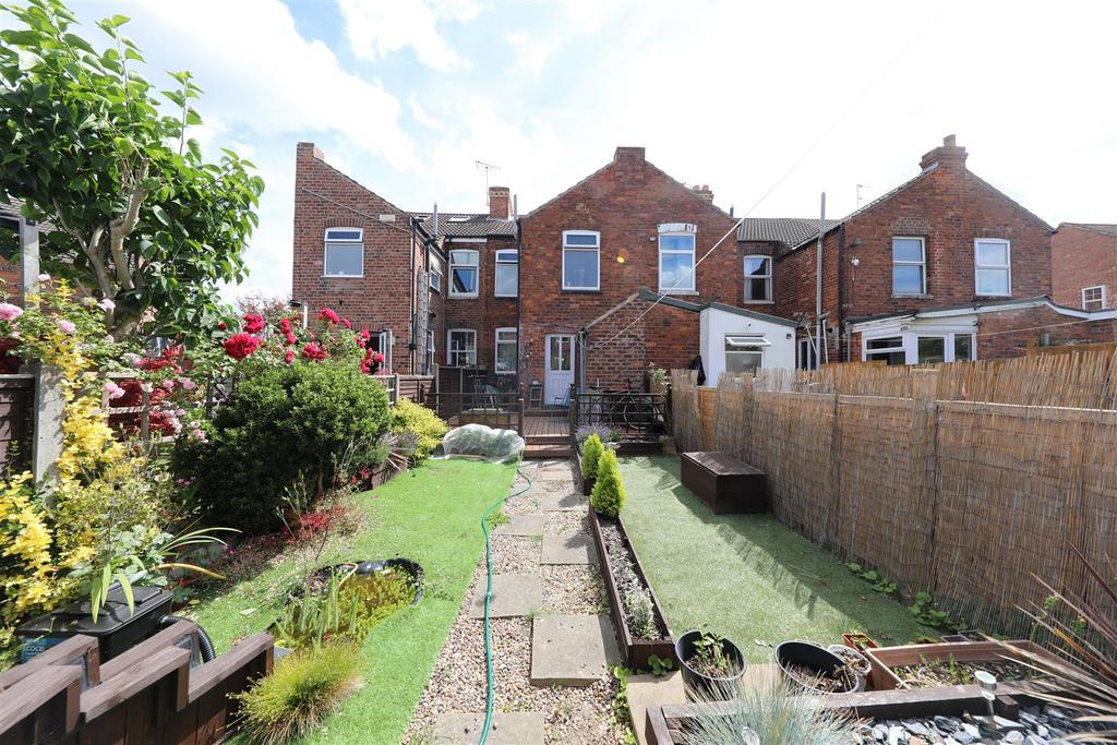 Devon Street, Cottingham 3 bed terraced house for sale £175,000