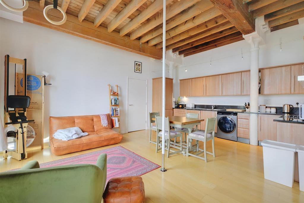 Open Plan Lounge/Dining Kitchen