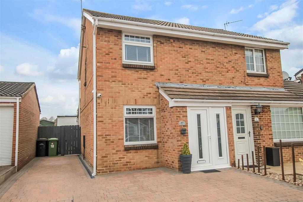Windsor Court, Shildon 3 bed semidetached house for sale £139,950