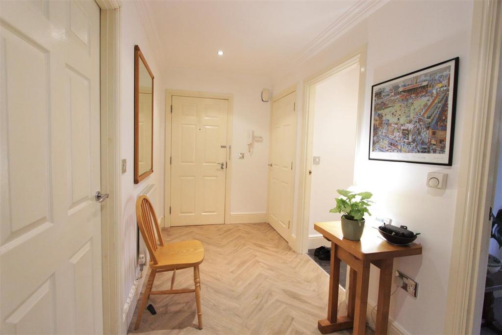 Hallway.jpg