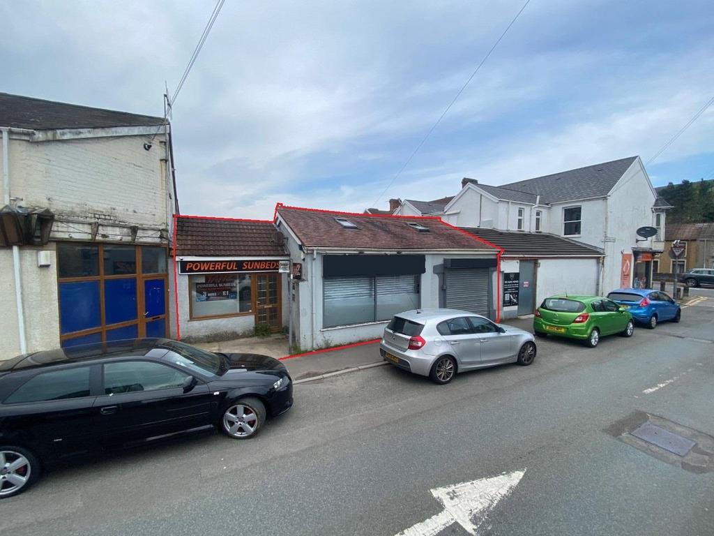 Winifred Road, Skewen, Neath Retail property (high street) to rent £