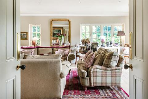 Elm Tree House Hurtmore Road, Hurtmore, Godalming, GU7 2RA
