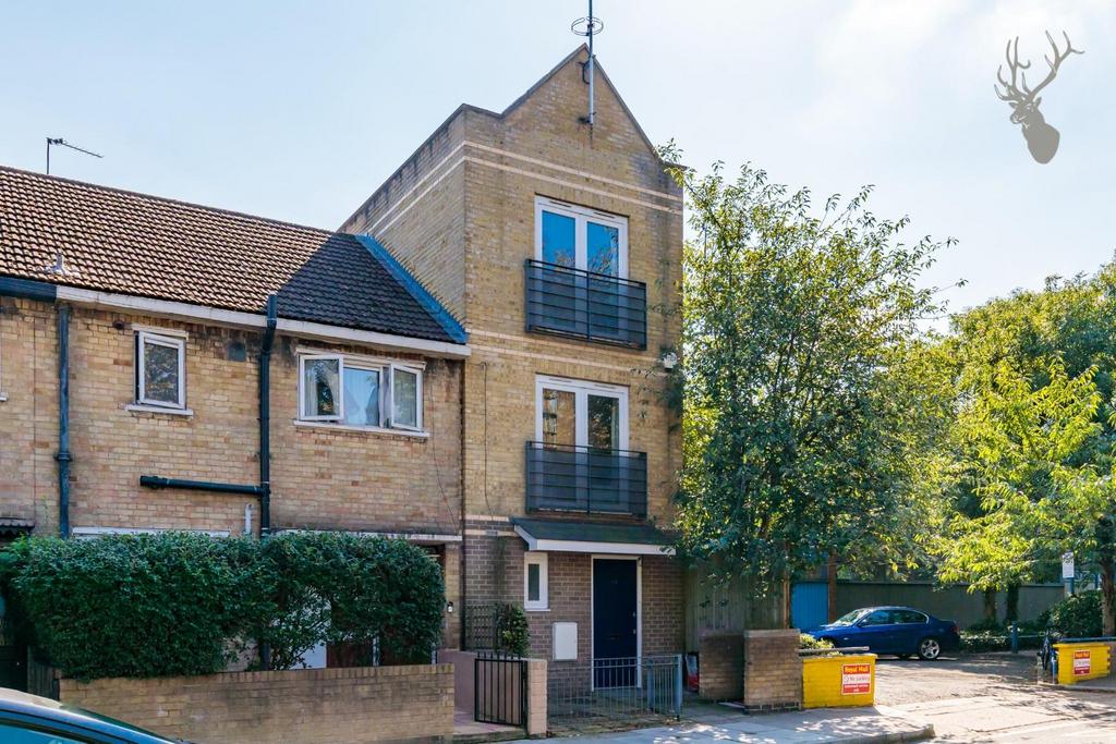 Tredegar Road, Bow 4 bed townhouse for sale £680,000