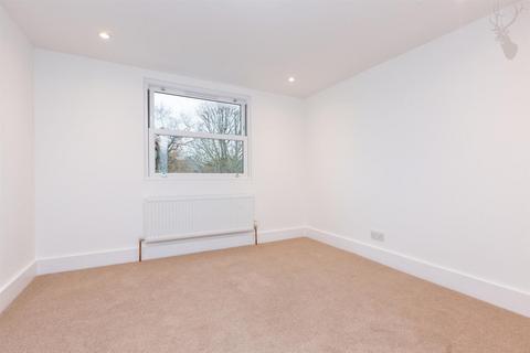undefined, Woburn Avenue, Epping CM16