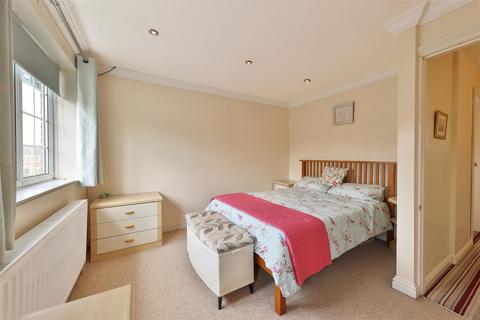 6 Bellmans Croft, Copmanthorpe, York, YO23 3YH