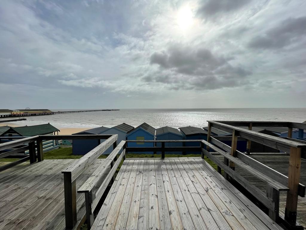 Row D Southcliff, WALTON ON THE NAZE, CO14 Chalet for sale £32,000