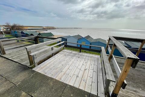 Chalet for sale, Row D Southcliff, WALTON ON THE NAZE, CO14