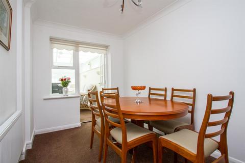 16 Barley Close, Telscombe Cliffs, Peacehaven, BN10 7JQ