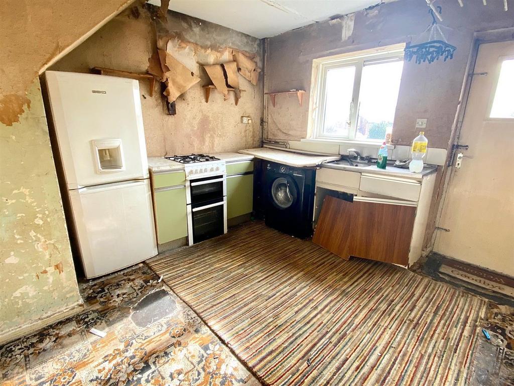 Northway 120 kitchen.jpg