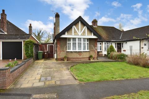 3 bedroom semi-detached bungalow for sale, Oakroyd Avenue, Potters Bar, EN6