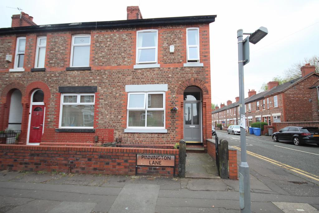 Pinnington Lane, Stretford, M32 0AA 3 bed terraced house £285,000