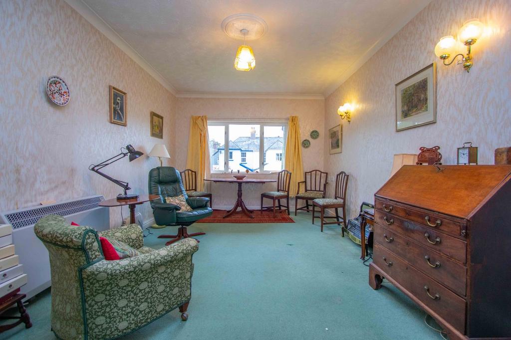 Tavistock, Devon 1 bed apartment for sale £100,000