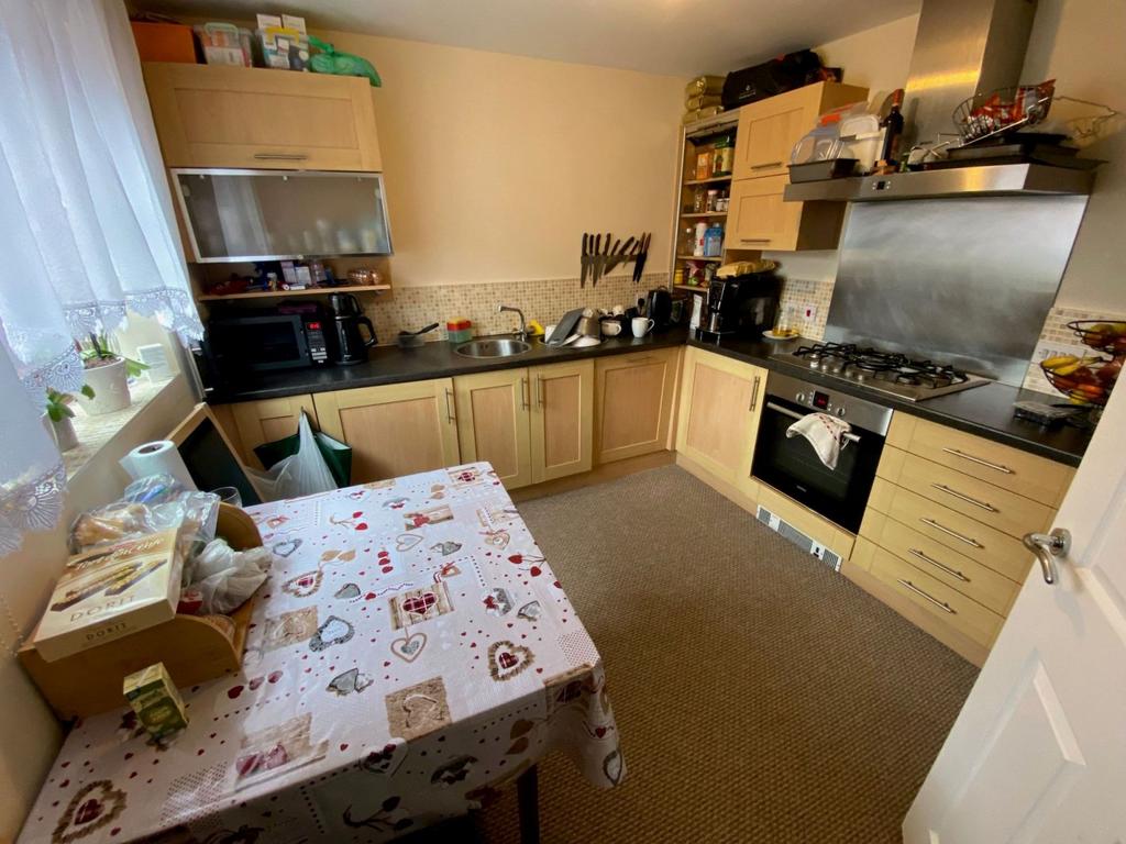 Far End, St James, Northampton NN5 5FN 3 bed terraced house £220,000