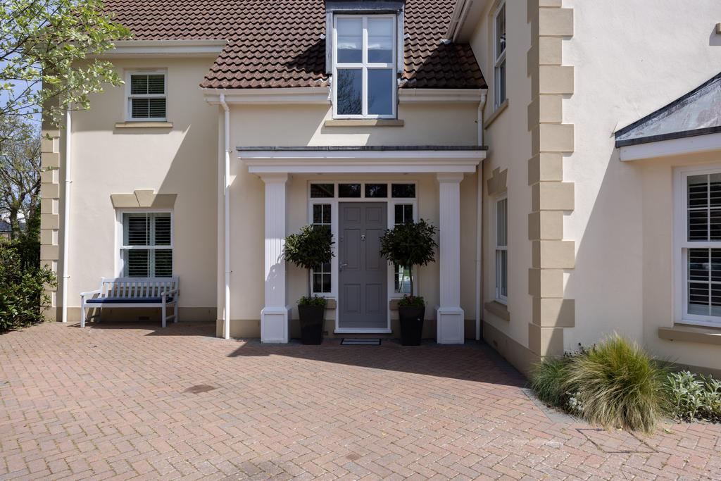 La Verte Rue, St. Mary, Jersey 4 bed detached house £4,950 pcm (£1,142 pw)