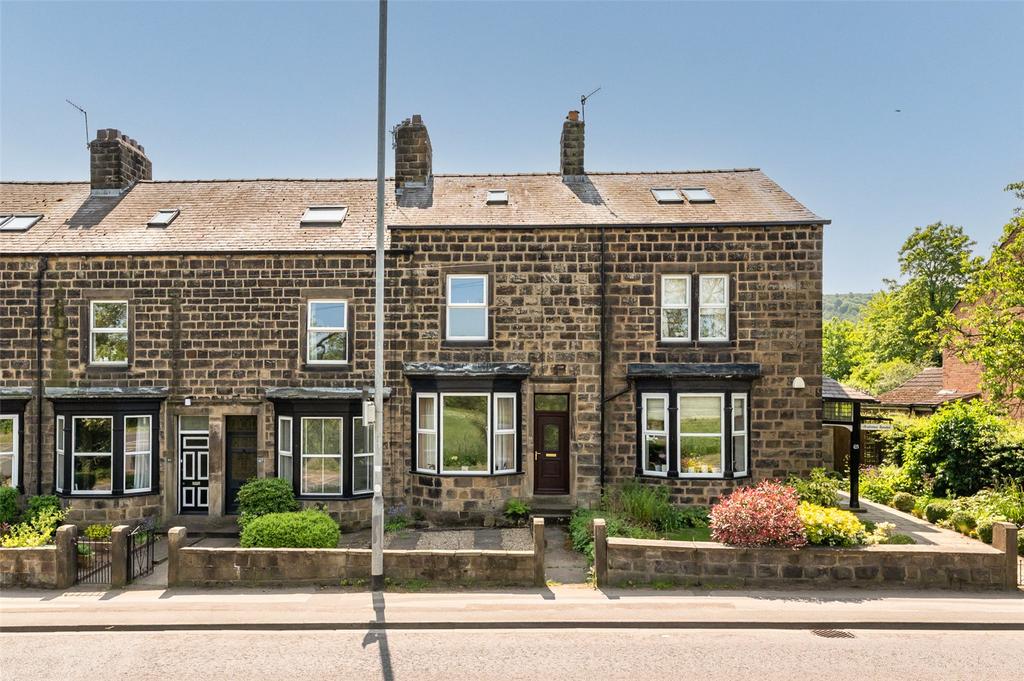 Pool Road, Otley, West Yorkshire, LS21 4 bed terraced house for sale