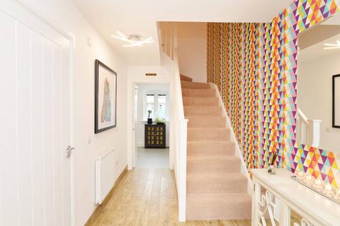 7 Pikes Pool Drive, Kirkliston, EH29 9GH