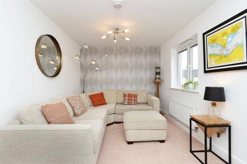 7 Pikes Pool Drive, Kirkliston, EH29 9GH