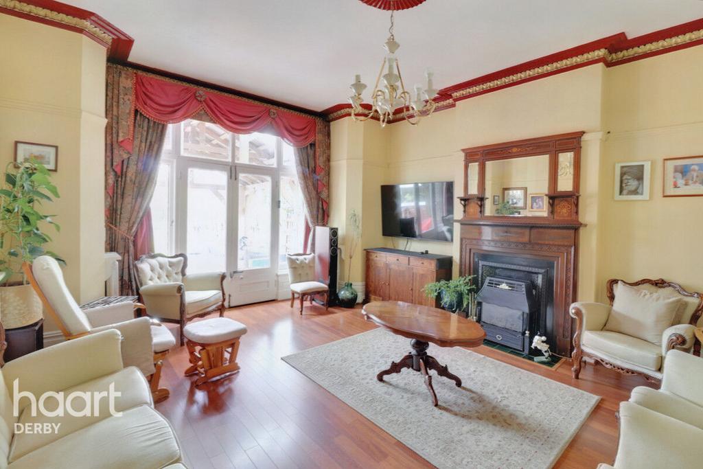 Whitaker Road, Derby 6 bed semidetached house for sale £600,000