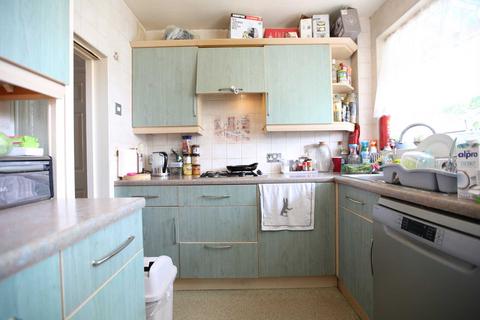 90 Heath Road, Romford, RM6 6LH
