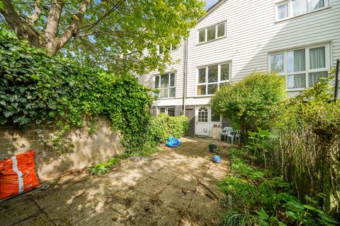 6 Devenay Road, London, E15 4AY