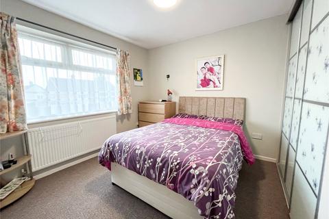 38 Ambleside Avenue, Ashton-under-lyne, OL7 9HA