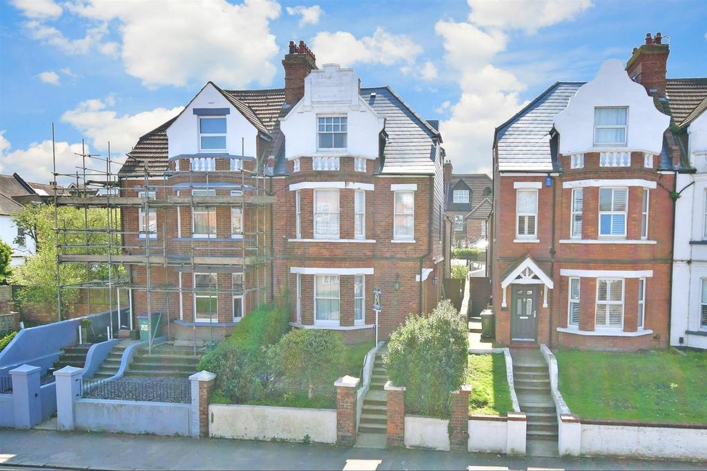 Cheriton Road, Folkestone, Kent 5 bed semidetached house for sale £