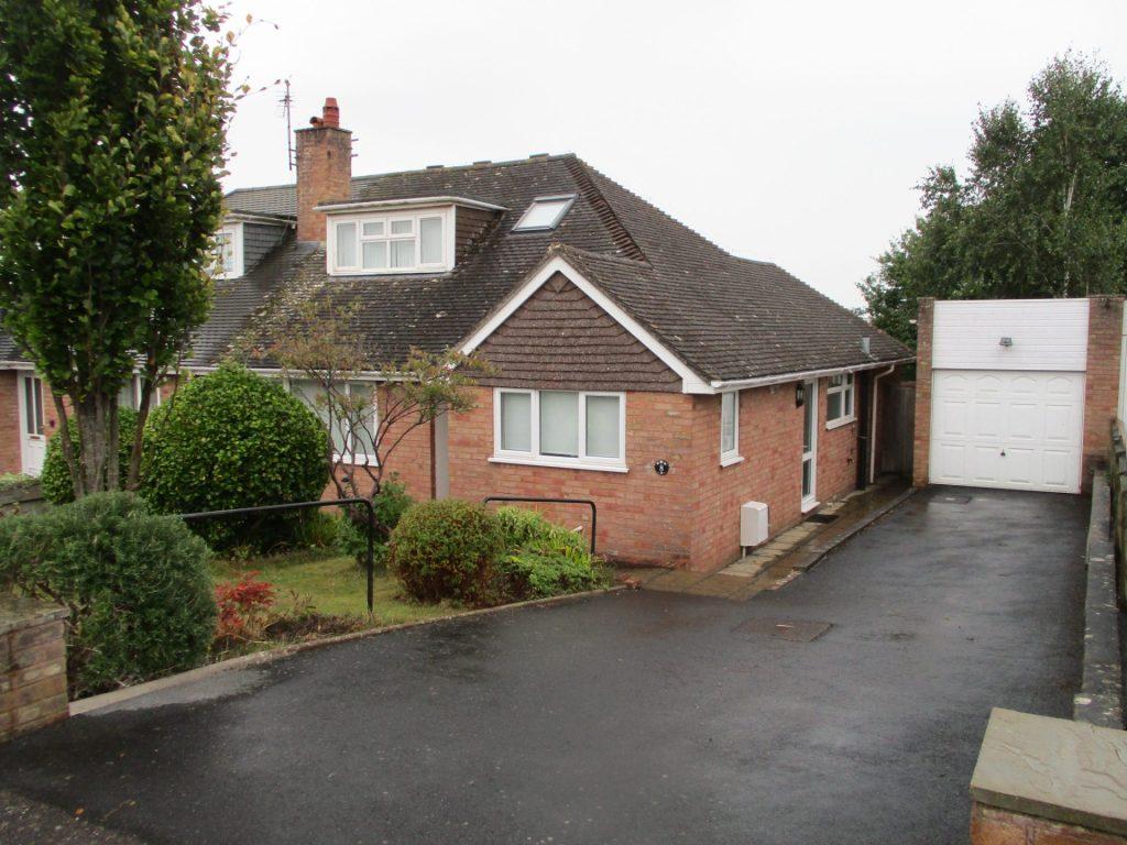 Honey Park Road, Budleigh Salterton. 2 bed house to rent £1,400 pcm