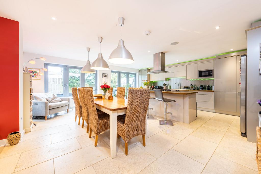 Lakeside, Oxford, OX2 5 bed detached house for sale £1,100,000