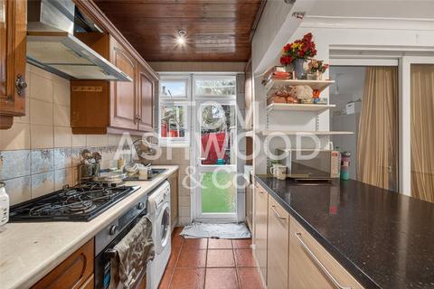 3 bedroom terraced house for sale, Eldred Road, Barking, IG11