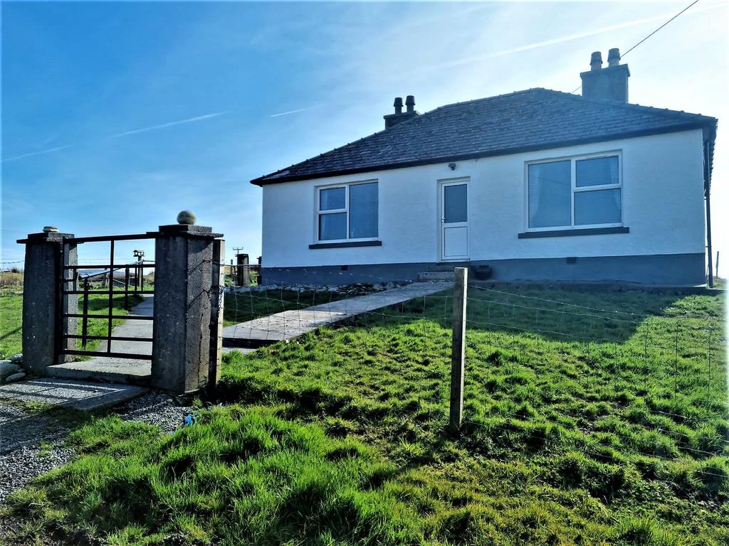 449 Lochboisdale, Isle of South Uist, Eilean Siar, HS8 3 bed bungalow