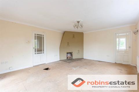 60 Lucknow Drive, Nottingham, NG3 5EU