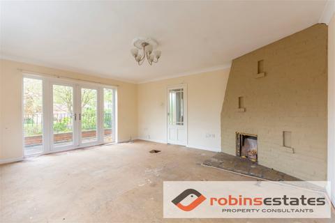 60 Lucknow Drive, Nottingham, NG3 5EU