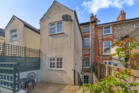 9d The Walk, Winchester, SO22 4PL