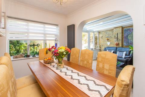18 Albert Road, Ramsgate, CT11 8DW