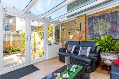 18 Albert Road, Ramsgate, CT11 8DW