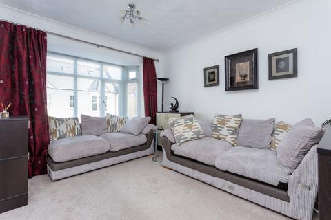 18 Albert Road, Ramsgate, CT11 8DW